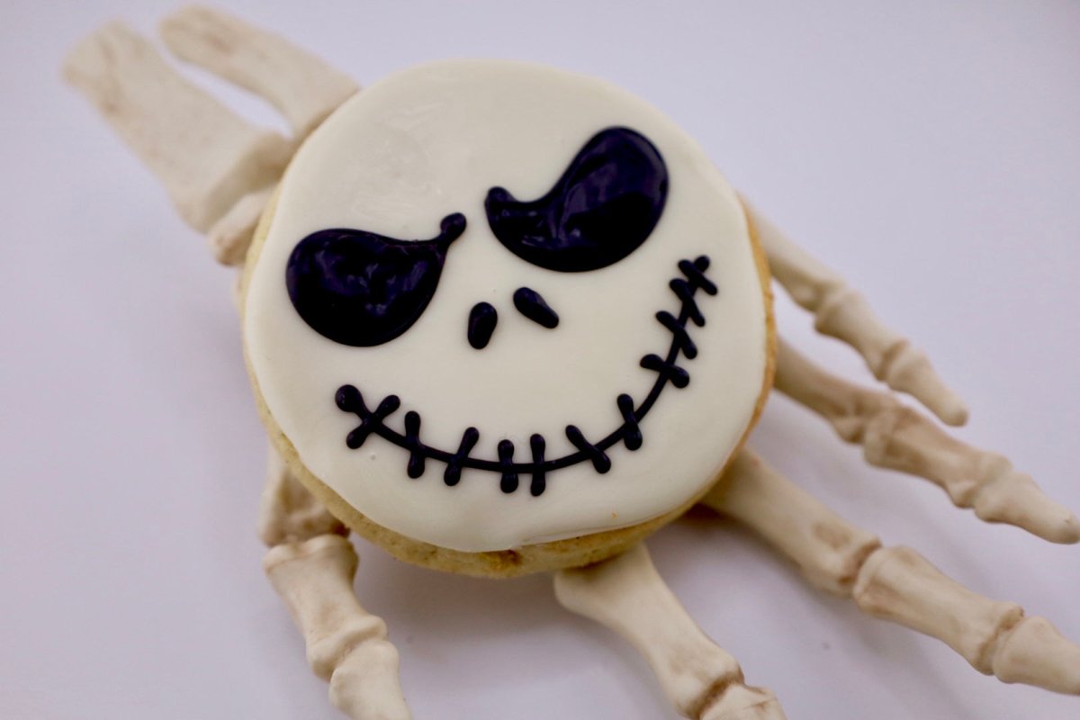 *Clean Cheatz: Jack Skellington Sugar Cookie meal prep - Mother of Macros