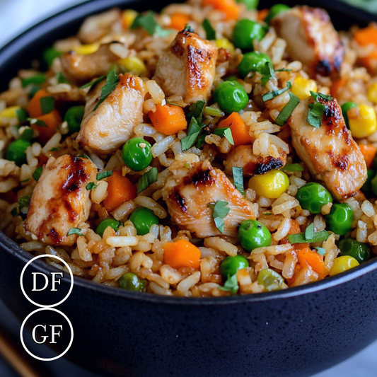 *Macro Chicken Fried Rice meal prep - Mother of Macros
