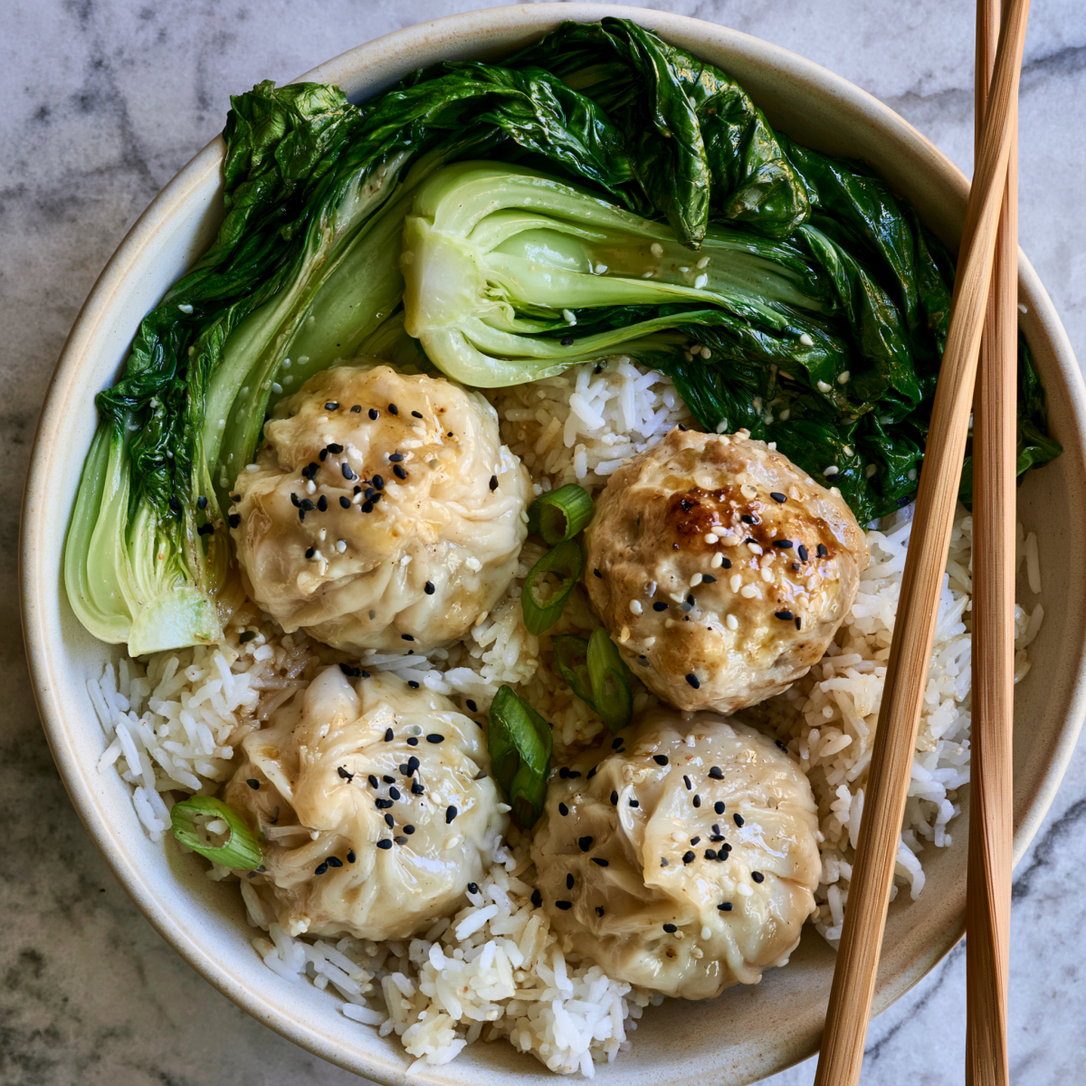 *Sesame Ginger Chicken Dumpling Bowl meal prep - Mother of Macros