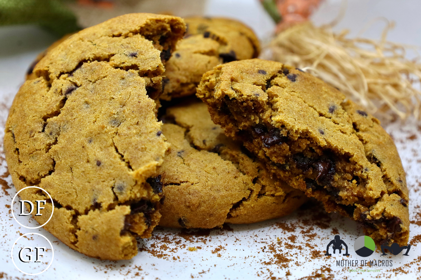 Clean Cheatz: Pumpkin Spice Chocolate Chip Cookie